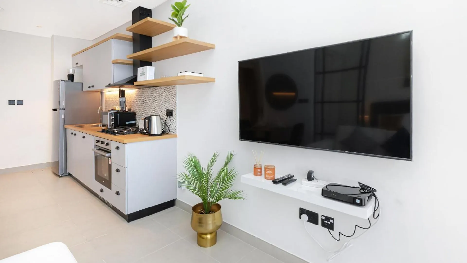 Chic Apt I Great Amenities I Modern Living 두바이